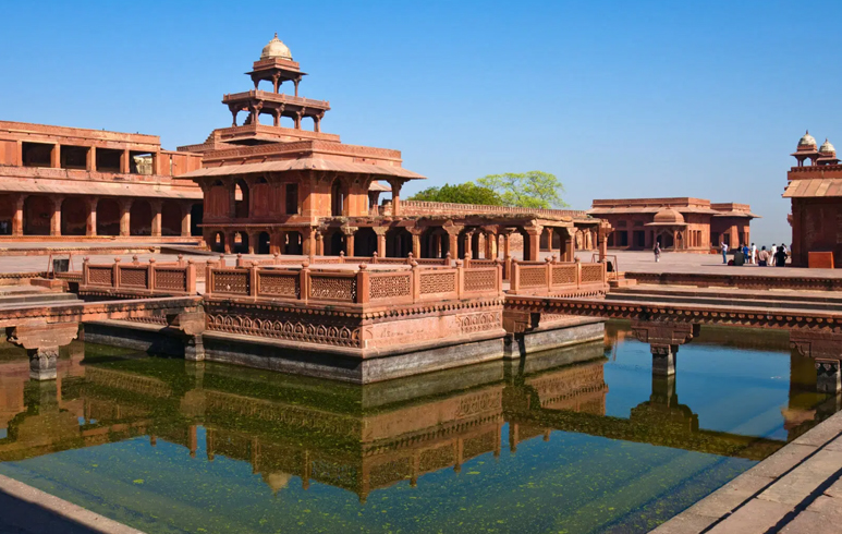 fatehpur sikri agra