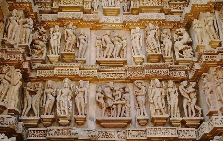 Khajuraho tour Packages From New Delhi